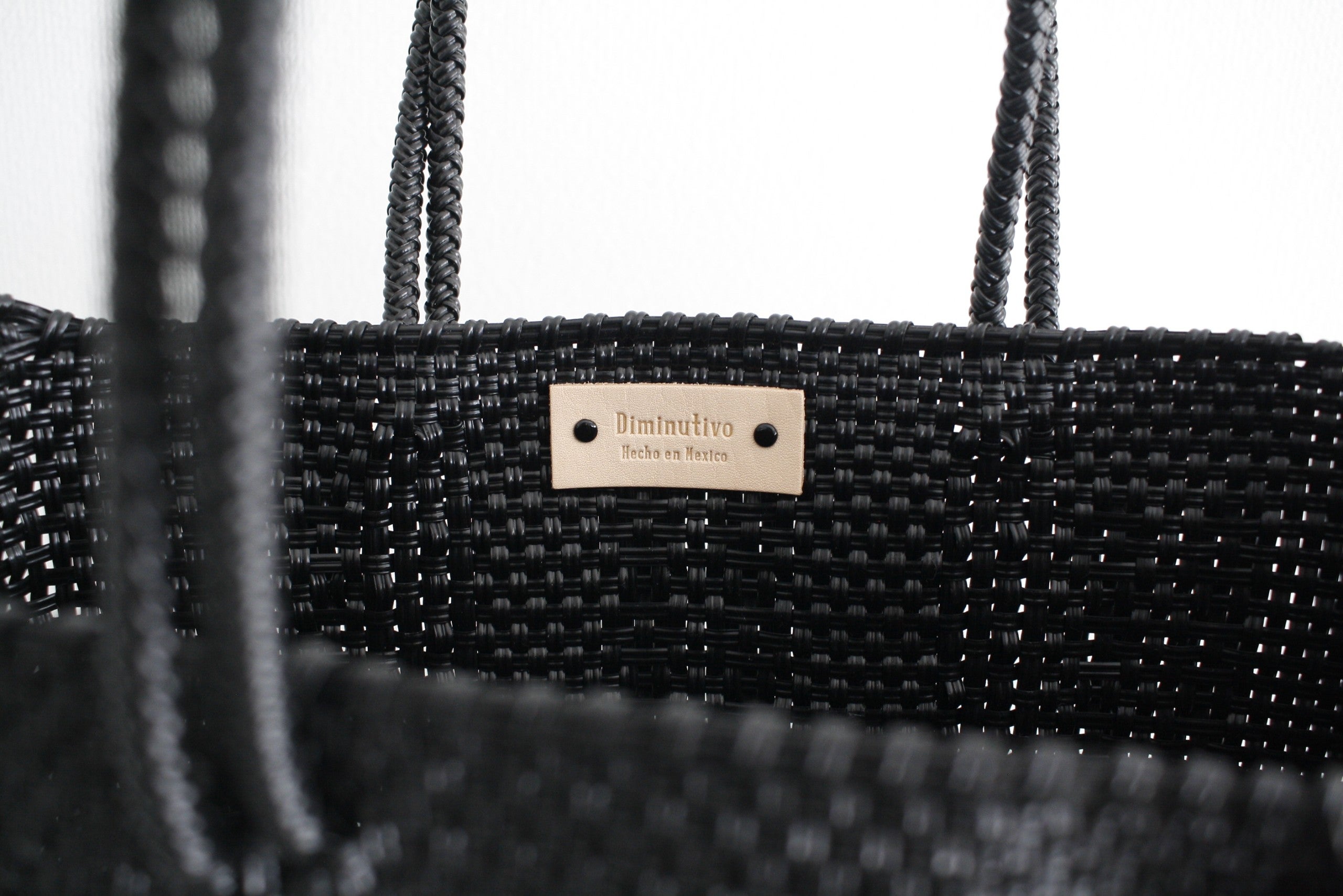 Diminutivo ディミヌティーボ オアハカン バッグ Black｜Diminutivo