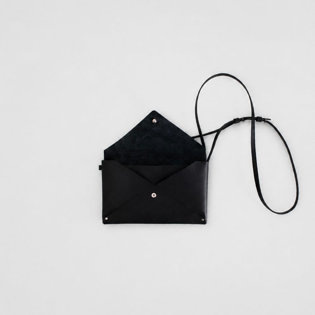 a アー Letter Pochette レターポシェット ¥26,400 アー レターポシェット ブラック｜a Letter pochette｜アー 取扱Shop